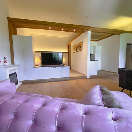 Innviertler Versailles * Aurolzmunster