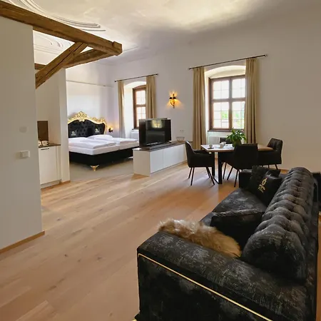 Hotel Innviertler Versailles