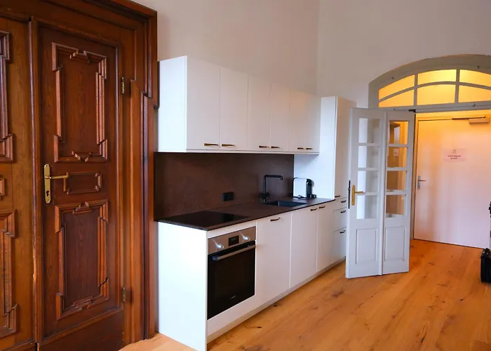 Innviertler Versailles Hotel *