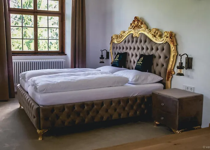 Innviertler Versailles * Aurolzmunster