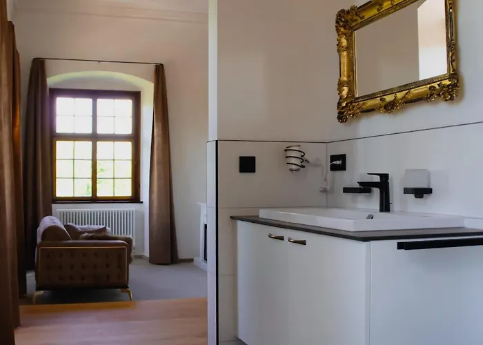 Hotel Innviertler Versailles Aurolzmunster