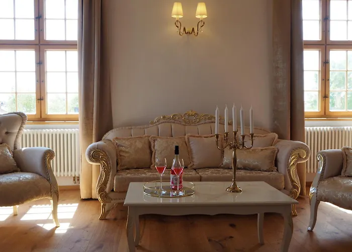 Innviertler Versailles Hotel Aurolzmunster